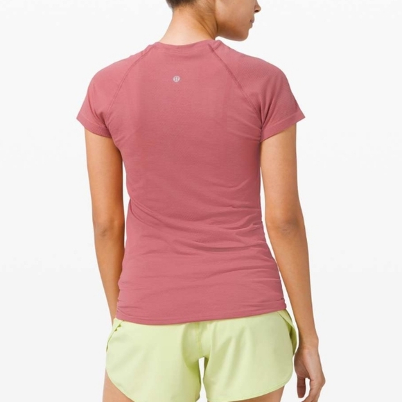 Lululemon Swiftly Tech Short Sleeve T-Shirt Brier Rose Pink Size 2 - Picture 2 of 15